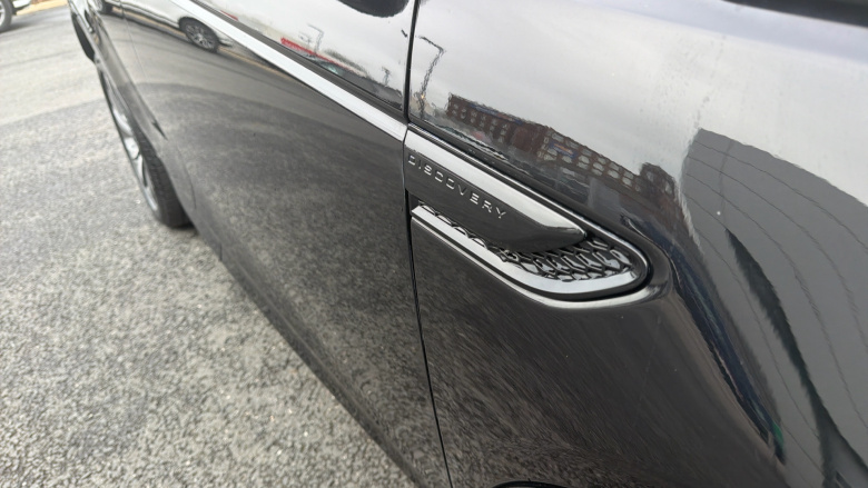 Land Rover Discovery Sport 1.5 P300e R-Dynamic HSE 5dr Auto [5 Seat] Station Wagon